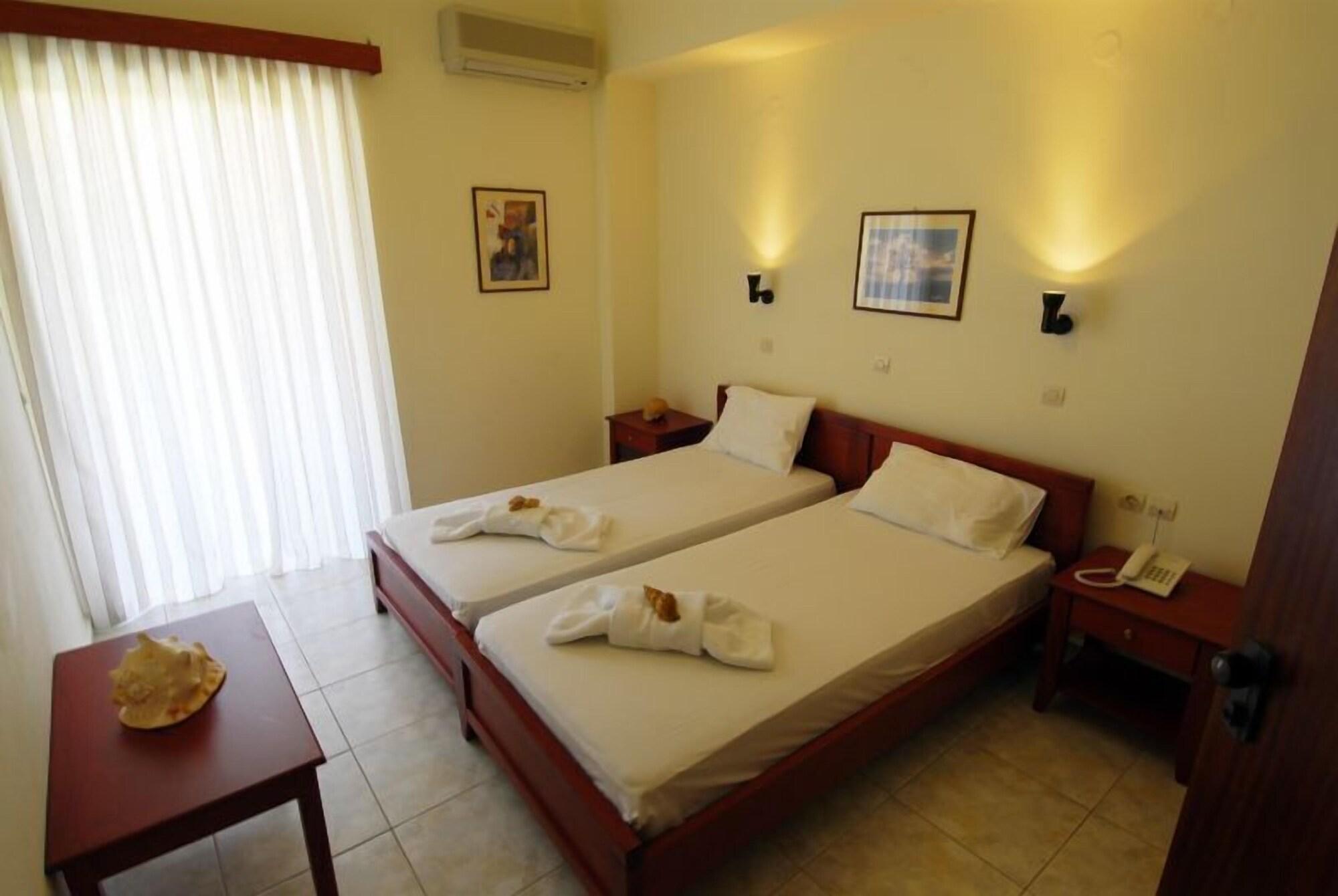 דמנוני Ammoudi Hotel מראה חיצוני תמונה