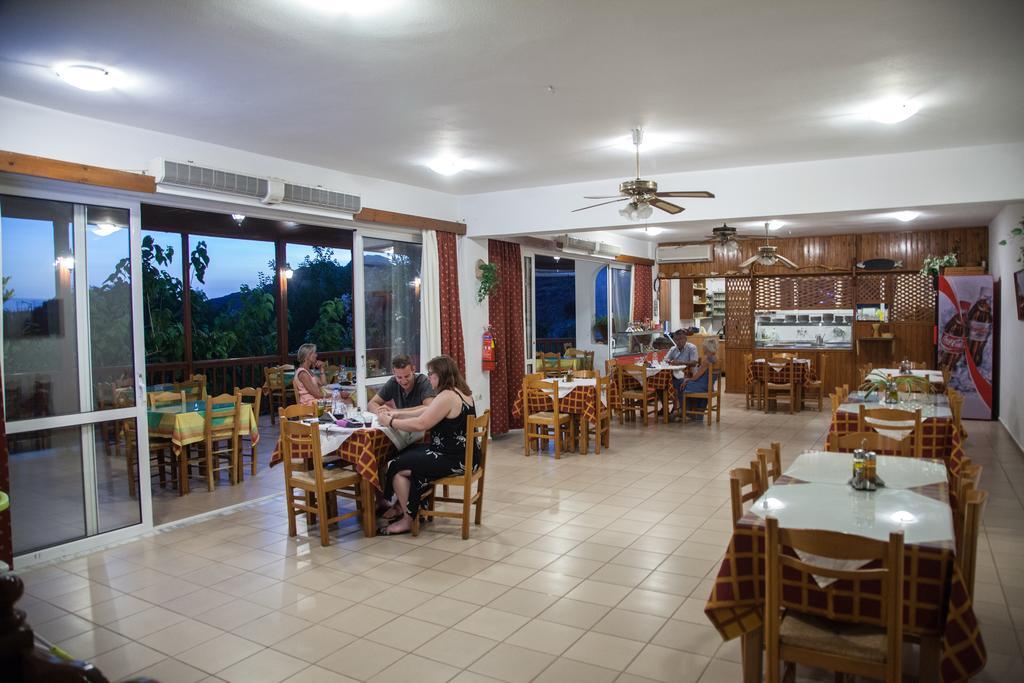 דמנוני Ammoudi Hotel מראה חיצוני תמונה