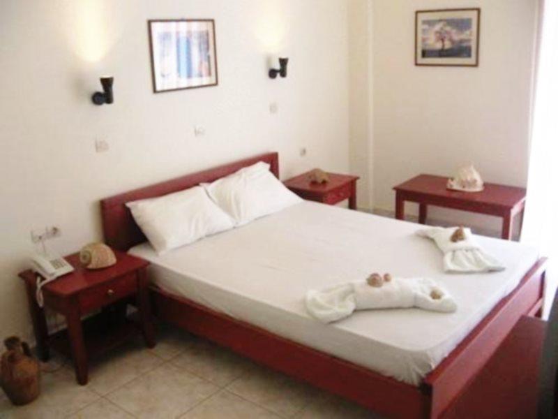 דמנוני Ammoudi Hotel מראה חיצוני תמונה
