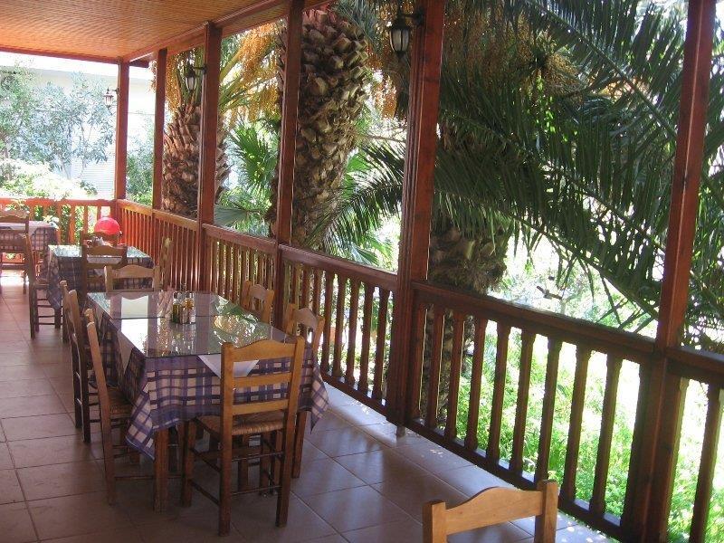 דמנוני Ammoudi Hotel מראה חיצוני תמונה